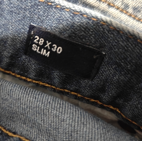 โSOLDโ Men's two Gap Slim fit jeans almost new - Picture 5 of 5